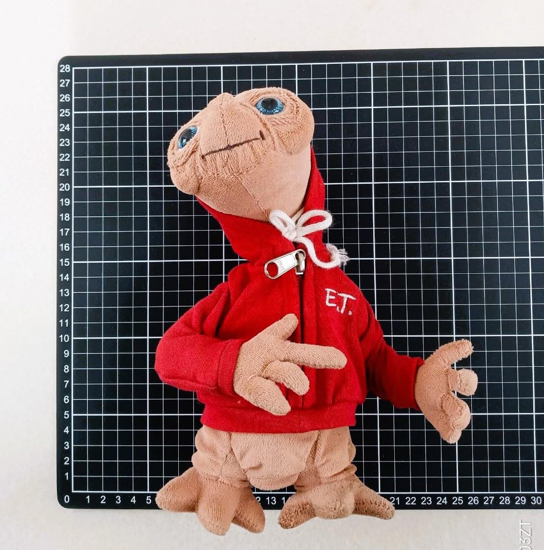 Amazon.co.jp: E.T グッズ まとめ ぬいぐるみ ソフビ フィギュア